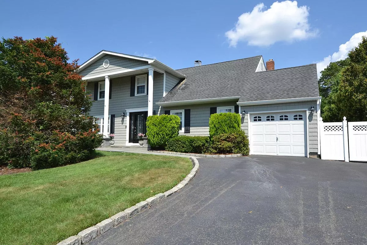 Holbrook, NY 11741,199 Ballad CIR