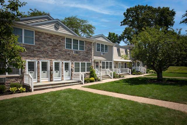 25 Fairfield WAY #Be09, Commack, NY 11725