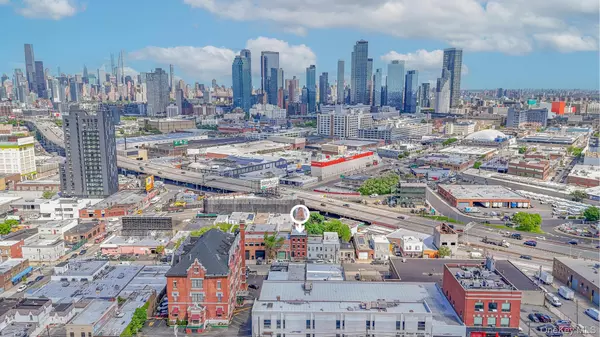 Long Island City, NY 11101,5130 35th ST