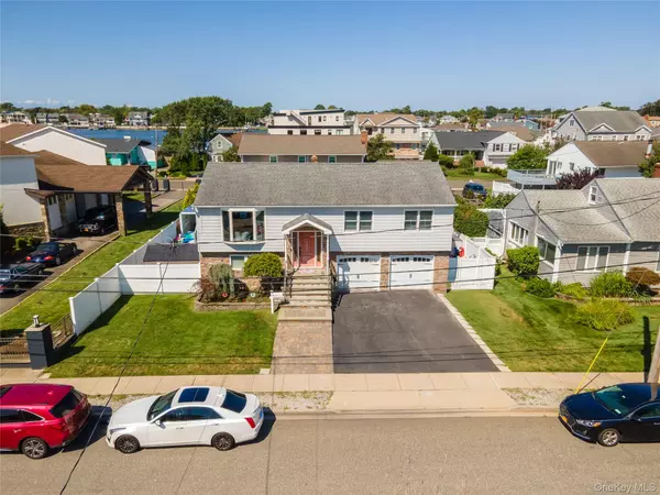 Freeport, NY 11520,110 Stirling AVE