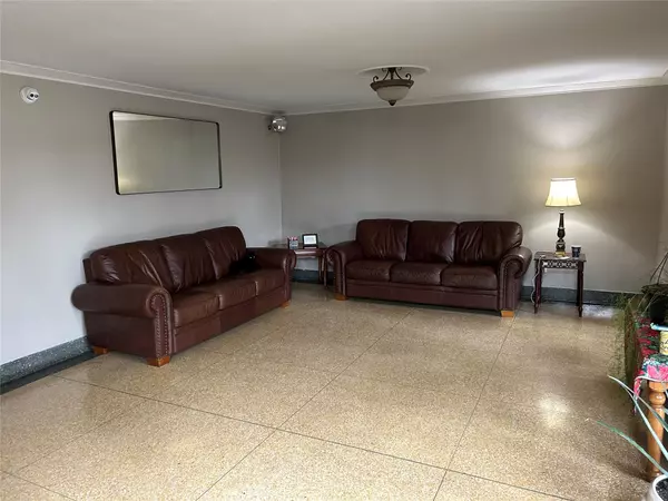 Bronx, NY 10470,4265 Webster AVE #7C