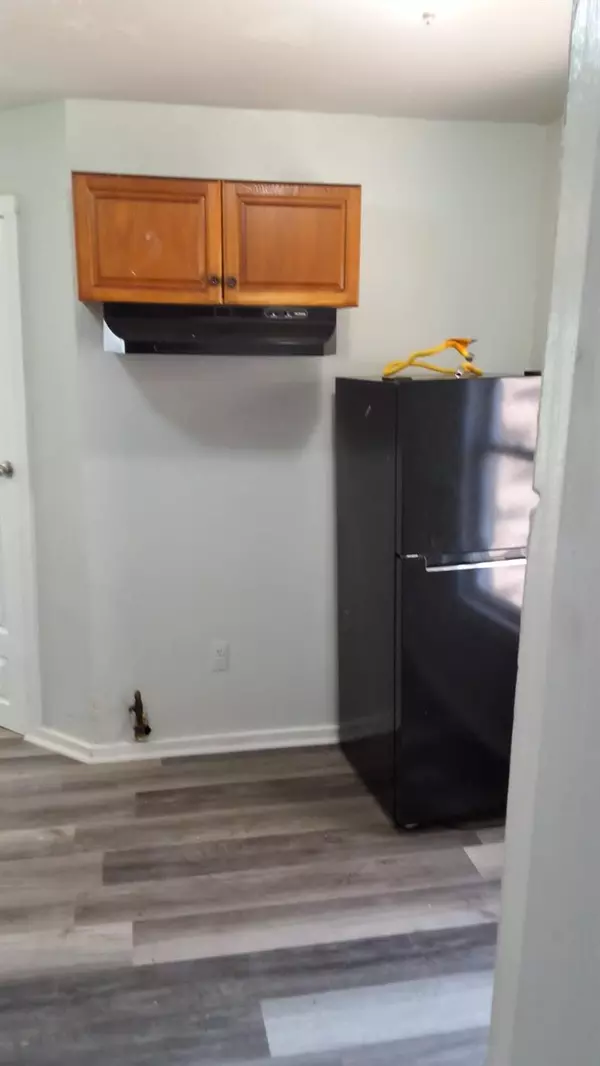 Ferndale, NY 12754,11 Ontario #Apt. 3