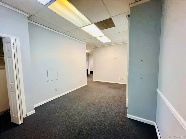 White Plains, NY 10607,77 Tarrytown RD #1S