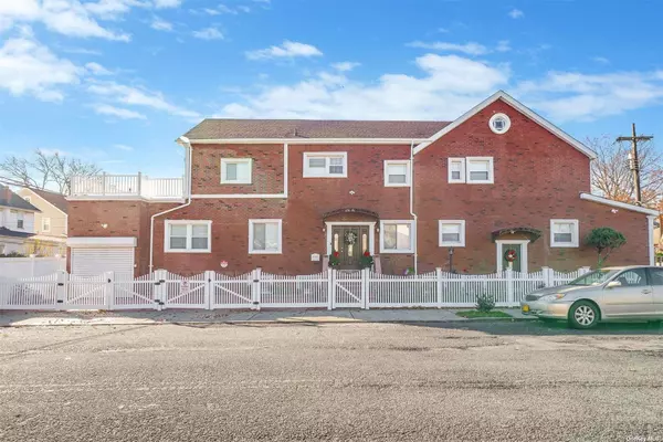 11601 221st ST, Cambria Heights, NY 11411