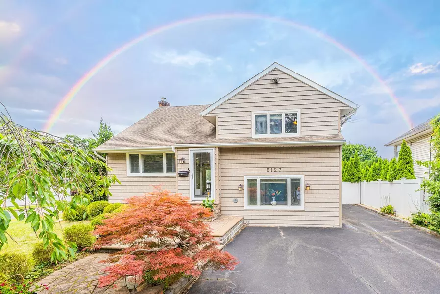 2127 Elise AVE, North Bellmore, NY 11710