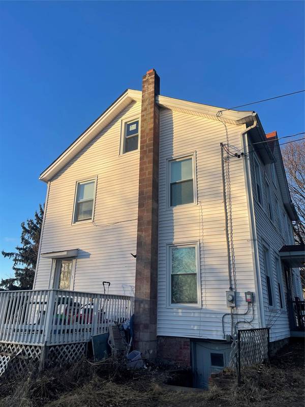 Marlboro, NY 12542,1557 Route 9W