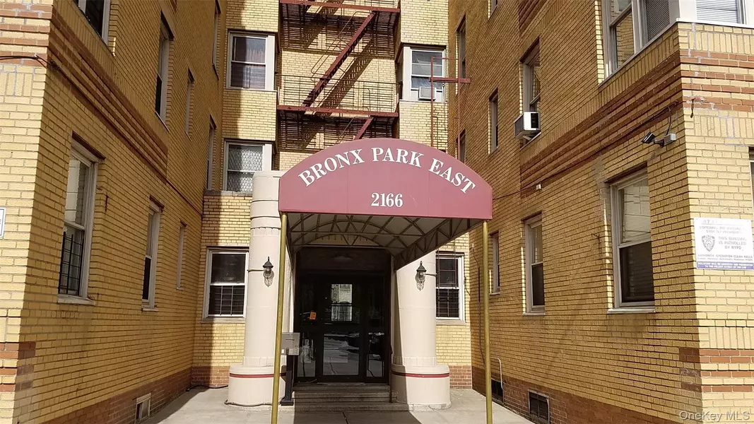 2166 Bronx Park East Street #2K, Bronx, NY 10462