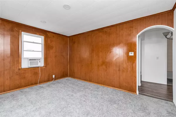 Elmont, NY 11003,191 Litchfield AVE