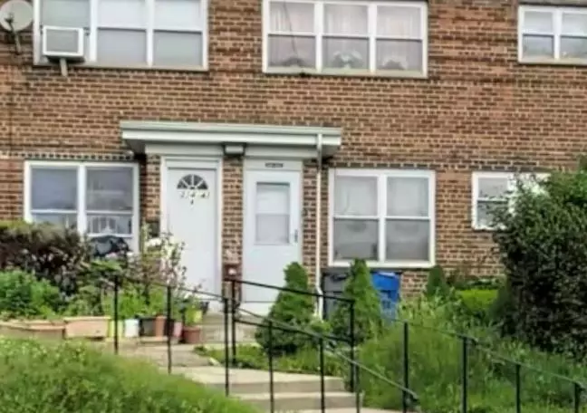 Queens Village, NY 11427,214-37 hillside AVE #B