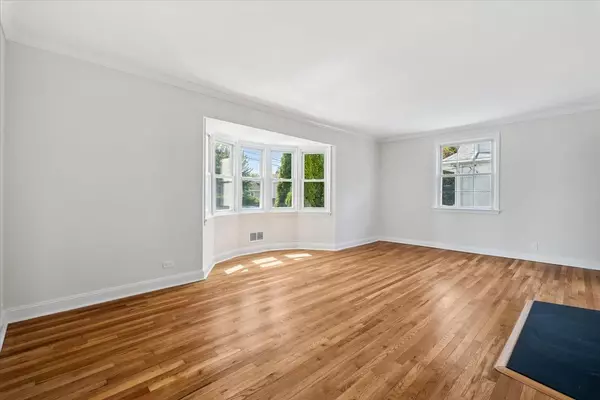 Eastchester, NY 10709,13 Cauldwell ST