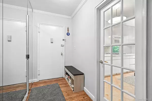 White Plains, NY 10605,3 Bryant CRES #1B