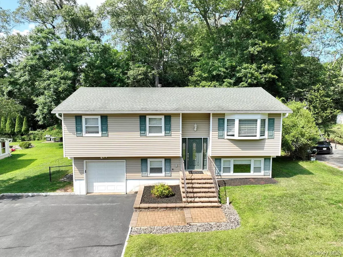 Suffern, NY 10901,12 Sagamore AVE