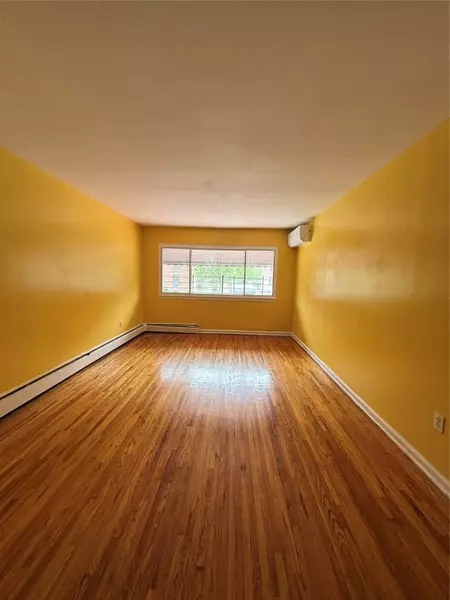 659 Nereid AVE, Bronx, NY 10467