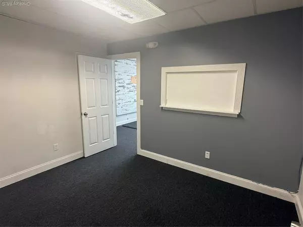 Wading River, NY 11792,2042 N Country RD #201/202