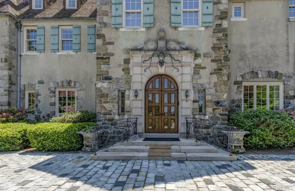 Tuxedo Park, NY 10987,120 Ridge RD