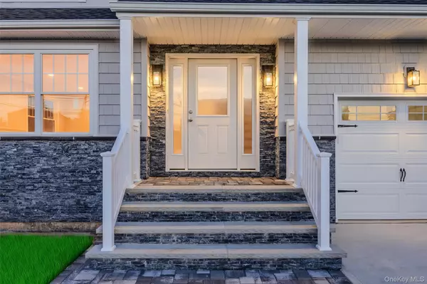 Elmont, NY 11003,335 Evans AVE