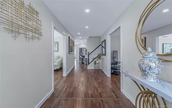 Dix Hills, NY 11746,2 Polo ST