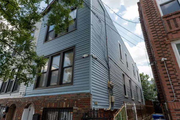 Brooklyn, NY 11236,9728 Flatlands AVE
