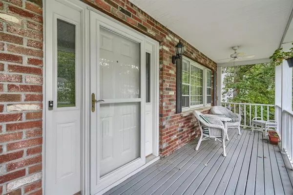 Washingtonville, NY 10992,129 Barnes RD
