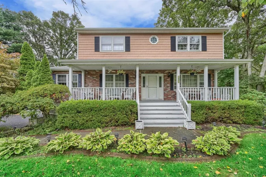129 Barnes RD, Washingtonville, NY 10992