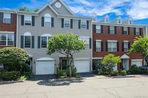 149 Meadow LN, Nanuet, NY 10954