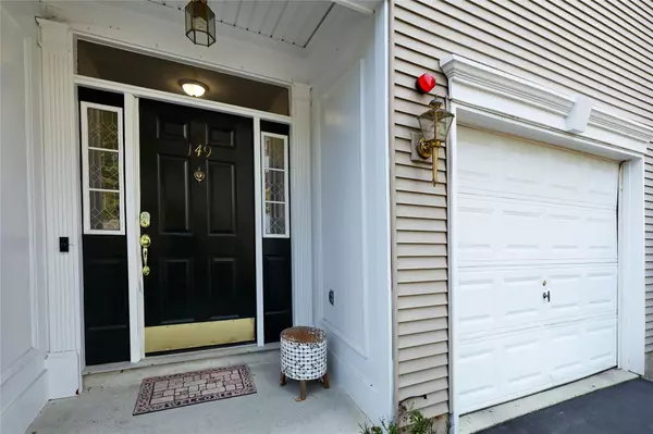 Nanuet, NY 10954,149 Meadow LN