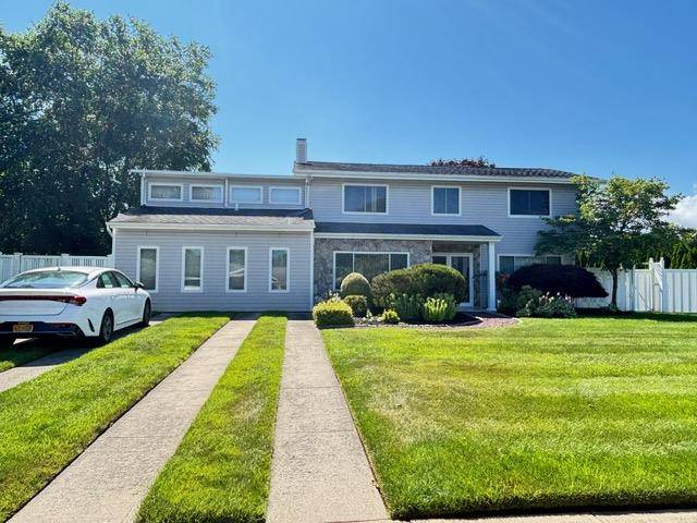 Copiague, NY 11726