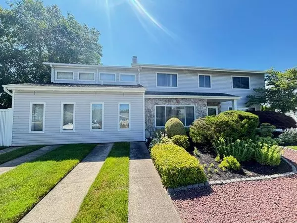 Copiague, NY 11726,Address not disclosed