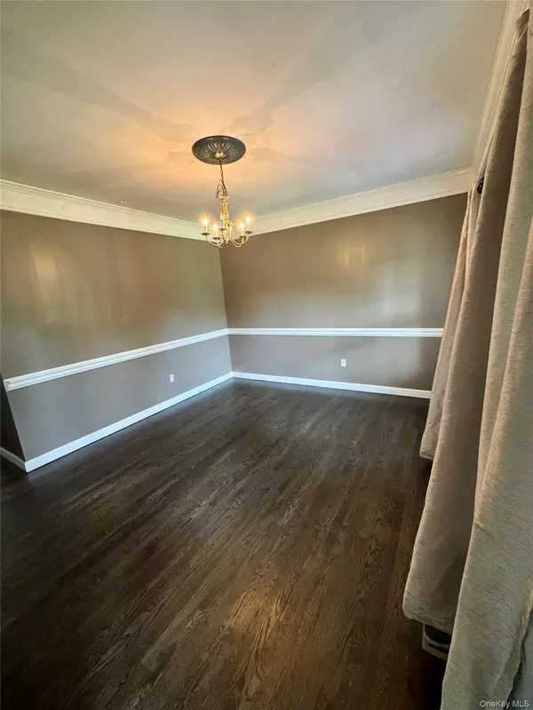 Wappingers Falls, NY 12590,8 Cedardale LOOP