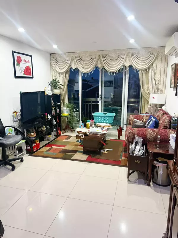 Corona, NY 11368,10831 50th AVE #3A