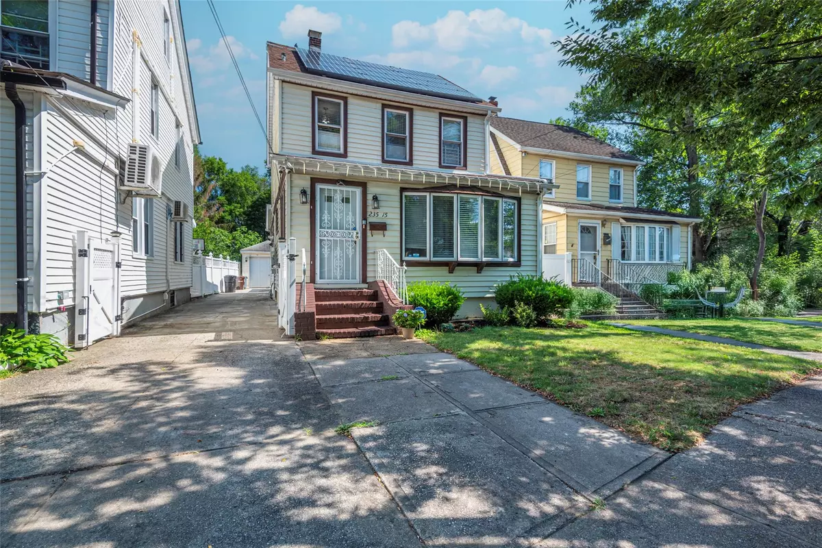 Queens Village, NY 11427,235-15 88th AVE