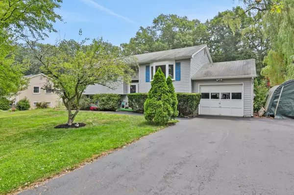 Fishkill, NY 12524,187 Riverview Drive