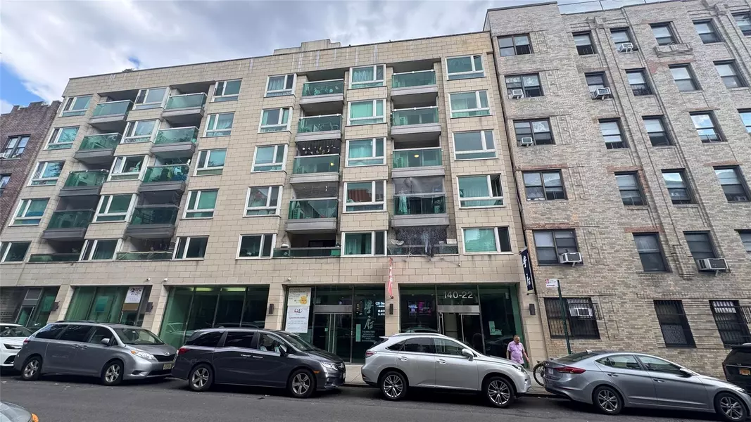 140-22 Beech AVE #8F, Flushing, NY 11355