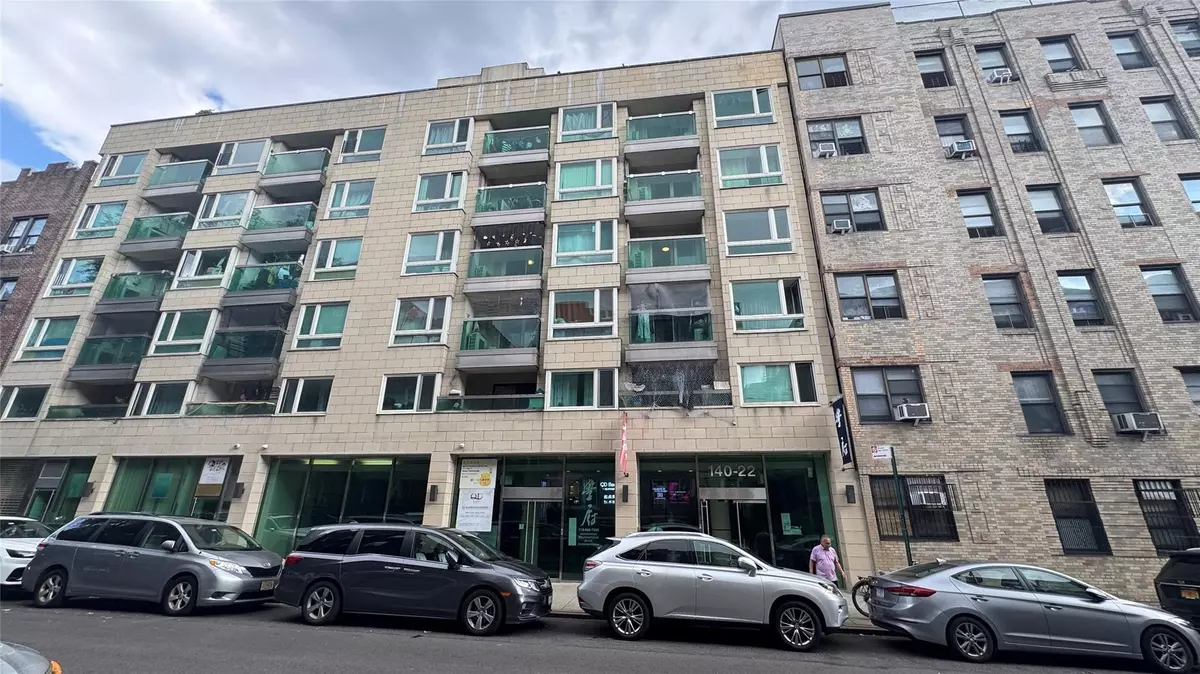 Flushing, NY 11355,140-22 Beech AVE #8F