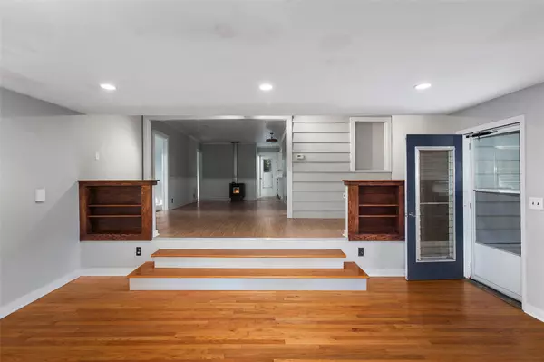 North Salem, NY 10560,92 Rodeo DR