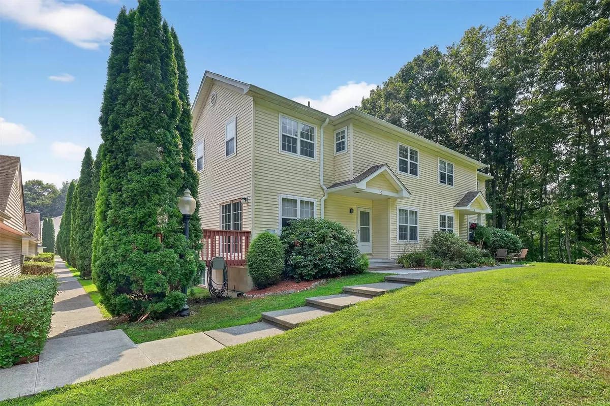 Lagrangeville, NY 12540,129 Stringham RD #32