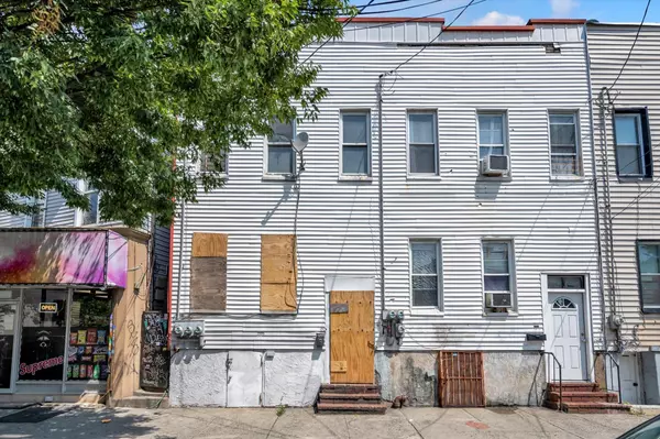 Bronx, NY 10460,1129 E Tremont AVE