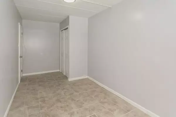 Jackson Heights, NY 11372,3745 75th ST