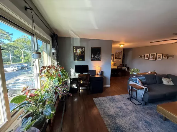 Islip, NY 11751,2453 Union BLVD #37B