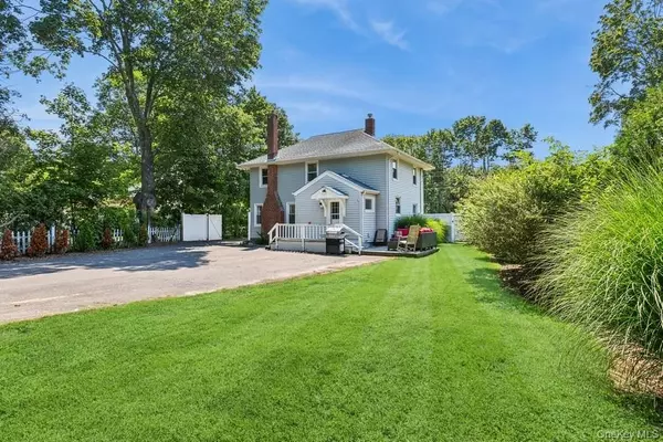 Mattituck, NY 11952,18955 Main RD