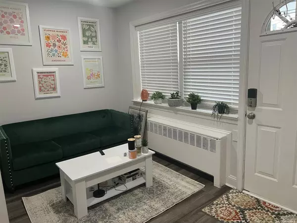 Long Beach, NY 11561,830 E Broadway #108