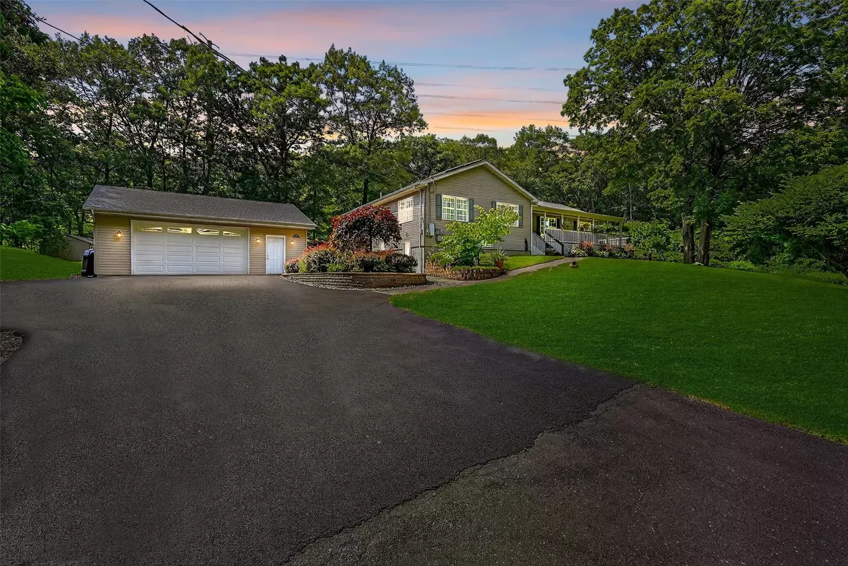 Stony Point, NY 10980,60 Jessup LN