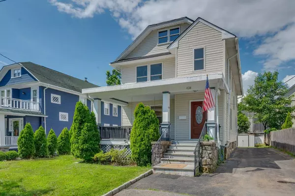 Mamaroneck, NY 10543,428 Beach AVE