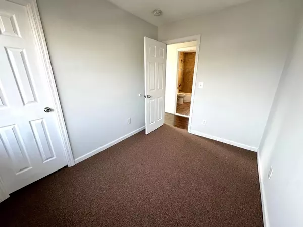 Lynbrook, NY 11563,118 Lyon PL #2