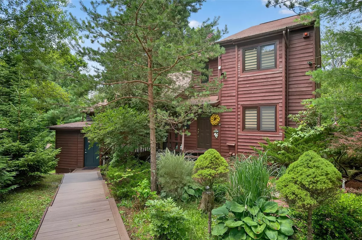 Woodridge, NY 12789,51 Meadowlark LN