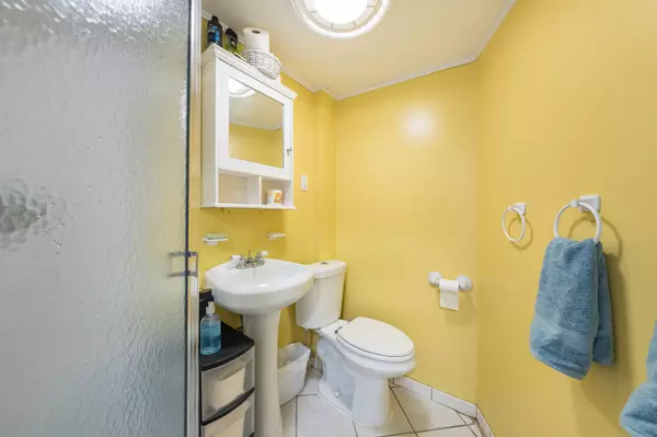 Freeport, NY 11520,205 Saint Marks AVE