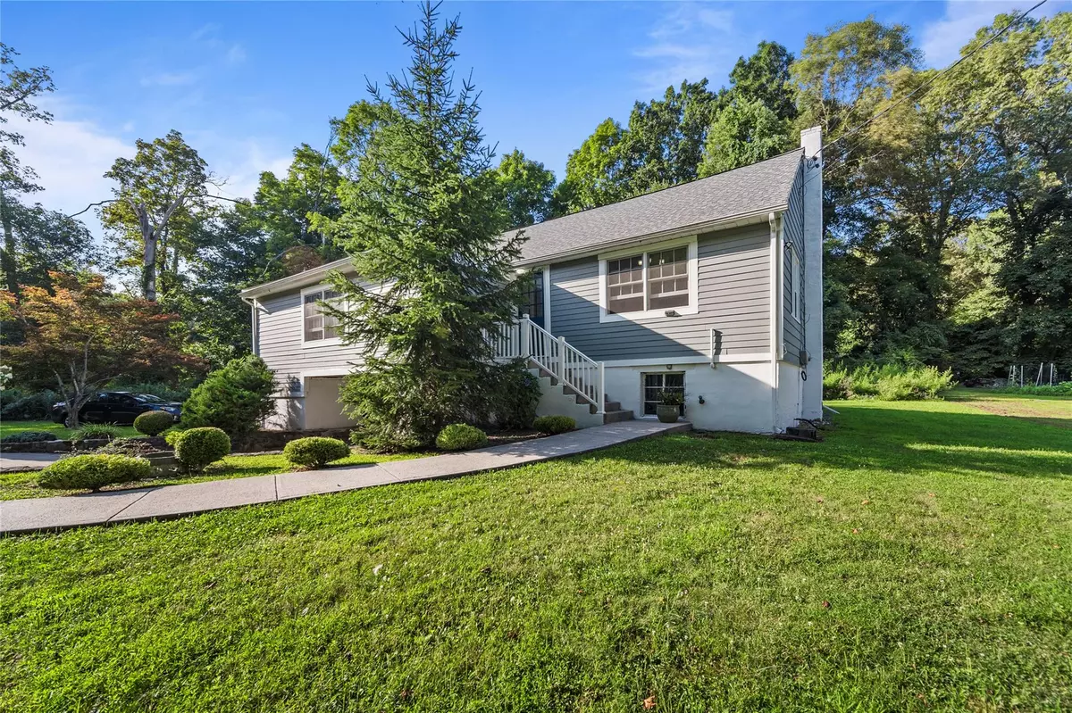 Cortlandt Manor, NY 10567,2194 Maple AVE