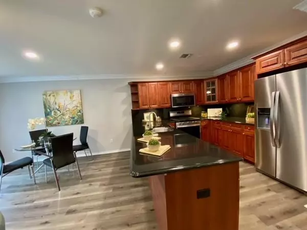 South Setauket, NY 11720,38 Neal #38
