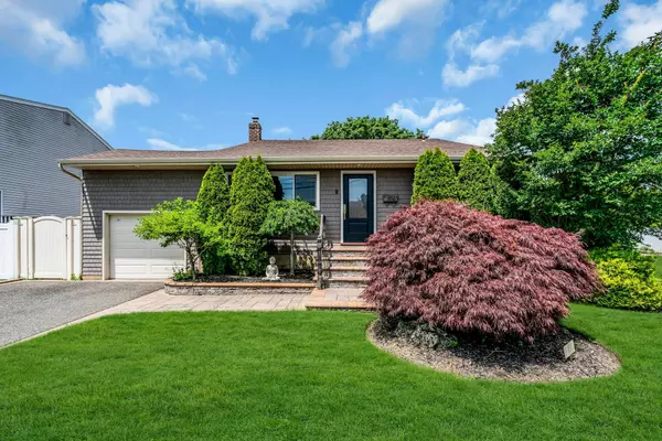 Massapequa Park, NY 11762,1544 Lakeshore DR