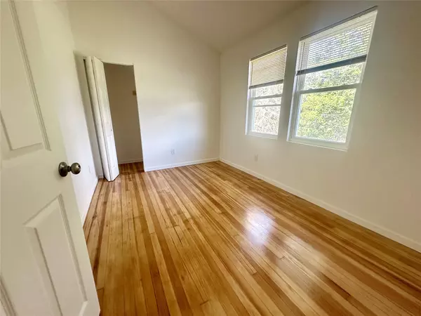 Circleville, NY 10919,2187 Route 302 #Apt 2